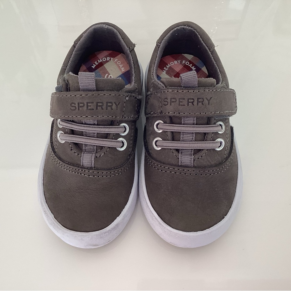 Baby’s size 5m sperry shoes